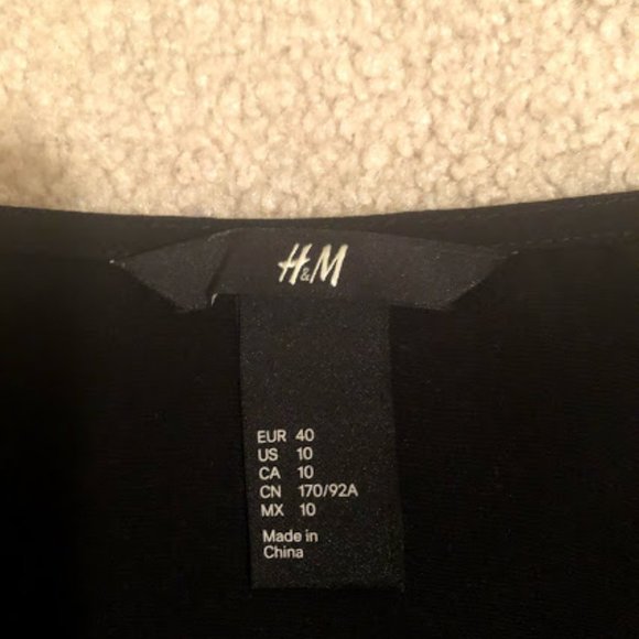 H&M Black Dress - Picture 3 of 4